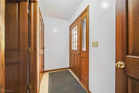 544 N Mill Street Fredericksburg OH 44627