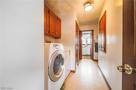 544 N Mill Street Fredericksburg OH 44627