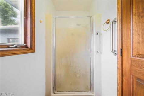 544 N Mill Street Fredericksburg OH 44627
