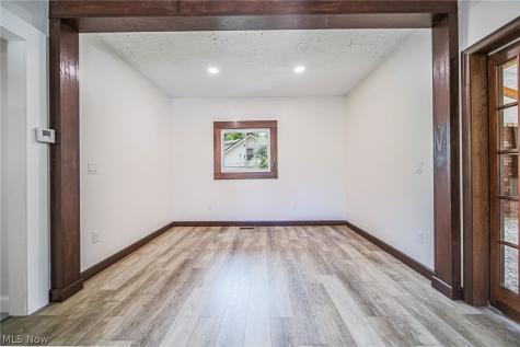 544 N Mill Street Fredericksburg OH 44627