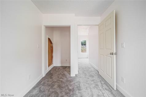 544 N Mill Street Fredericksburg OH 44627