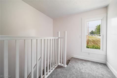 544 N Mill Street Fredericksburg OH 44627