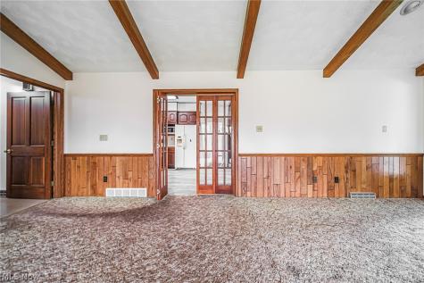 544 N Mill Street Fredericksburg OH 44627