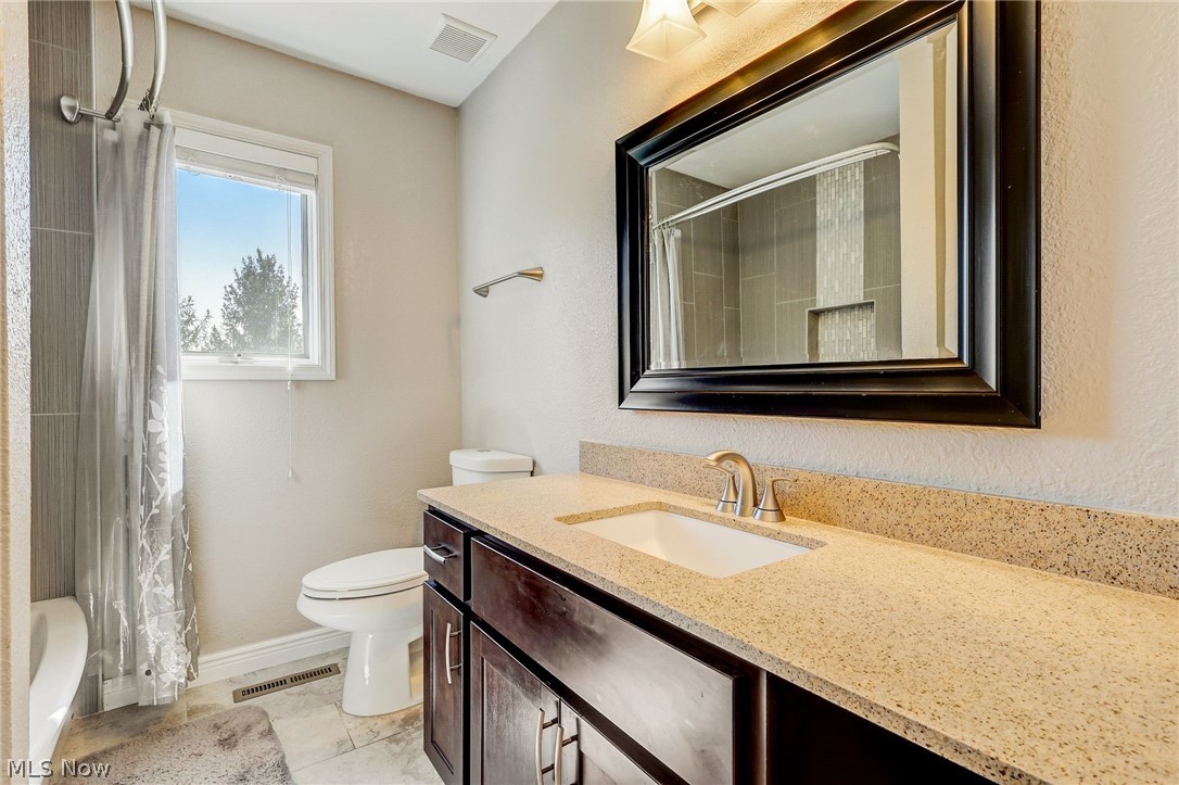 10501 Queens Way North Royalton OH 44133