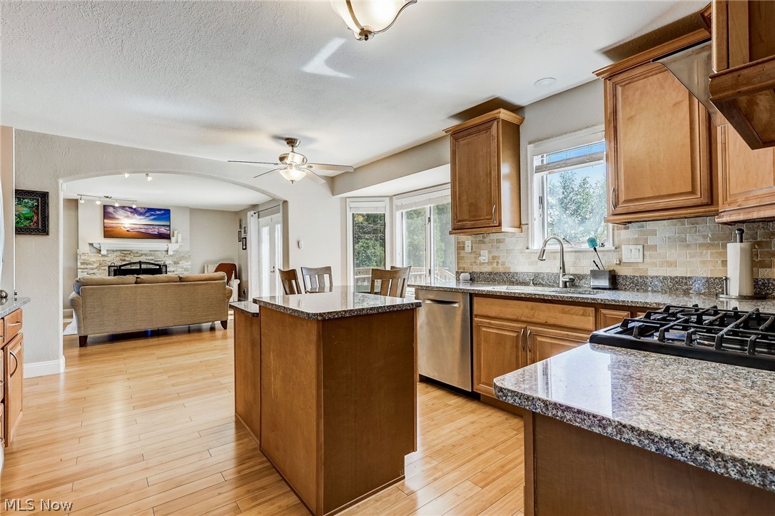 10501 Queens Way North Royalton OH 44133