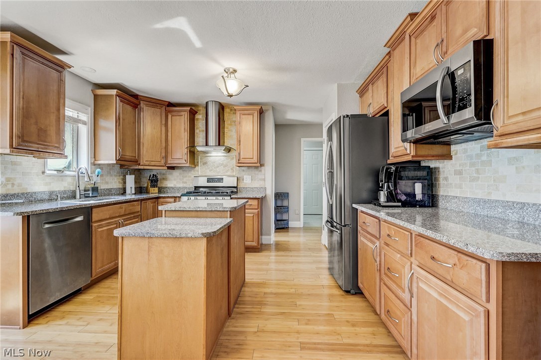 10501 Queens Way North Royalton OH 44133