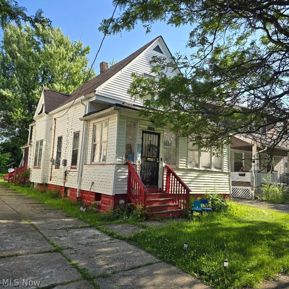 12718 Holborn Avenue Cleveland OH 44105