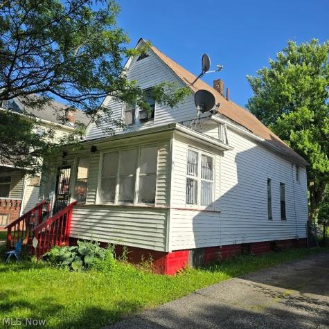 12718 Holborn Avenue Cleveland OH 44105