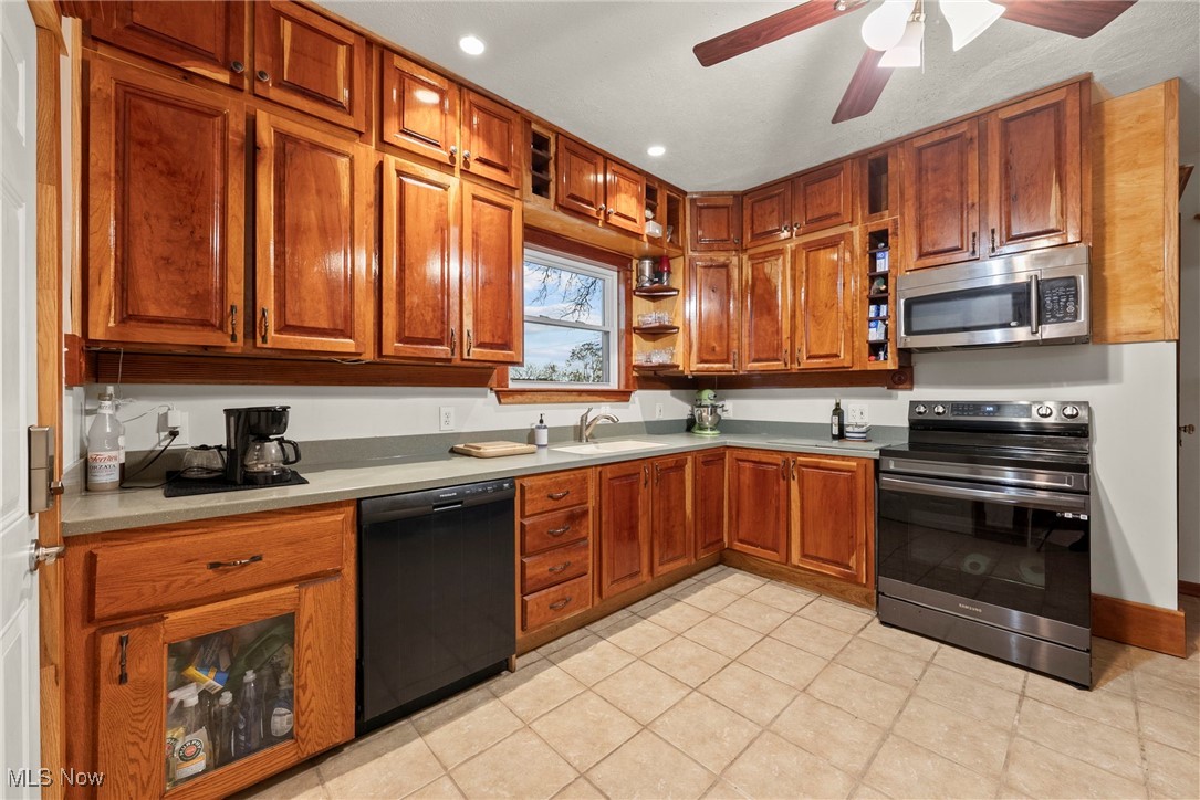 5984 W South Range Road Salem OH 44460