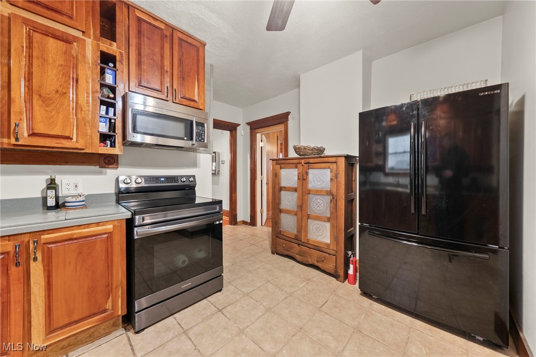 5984 W South Range Road Salem OH 44460