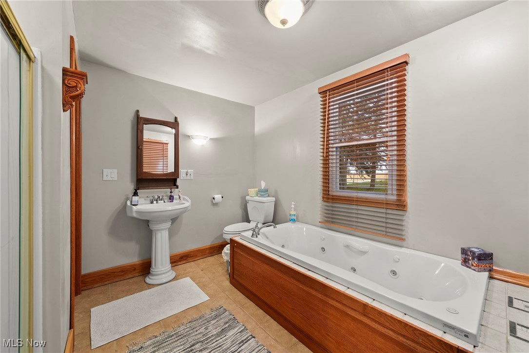 5984 W South Range Road Salem OH 44460