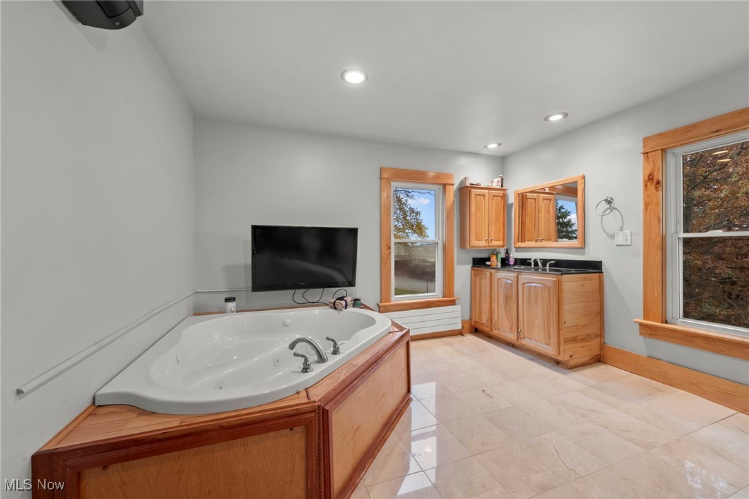 5984 W South Range Road Salem OH 44460