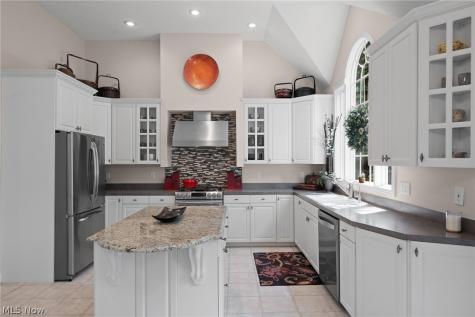 11911 Nottingham Parkway North Royalton OH 44133