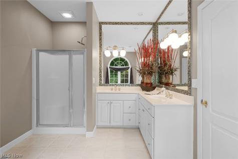 11911 Nottingham Parkway North Royalton OH 44133