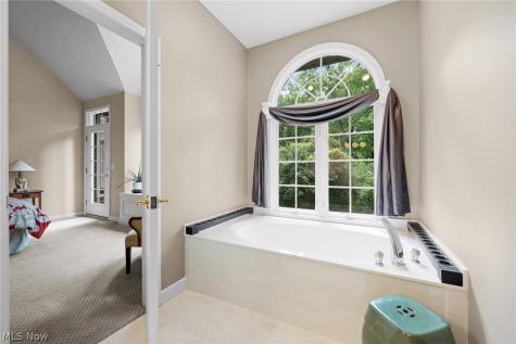 11911 Nottingham Parkway North Royalton OH 44133
