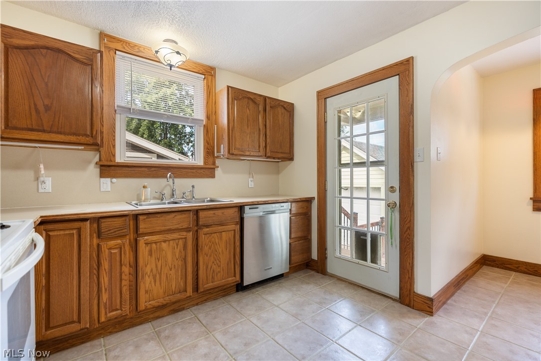 440 Wabash Avenue S Brewster OH 44613
