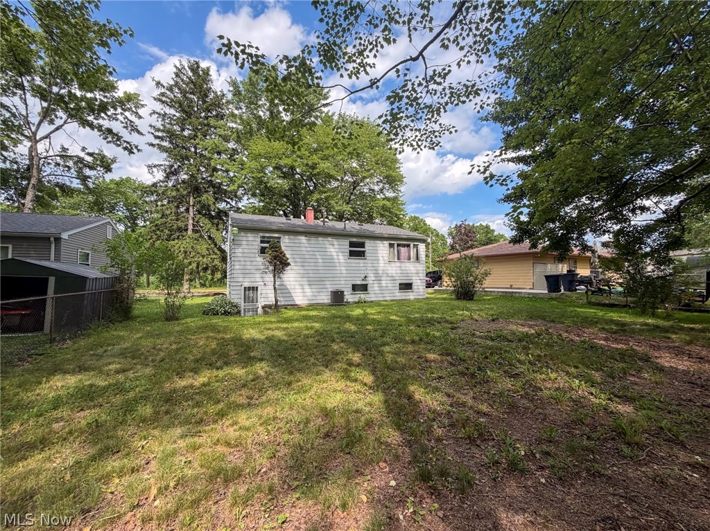 2821 Tod Avenue NW Warren OH 44484