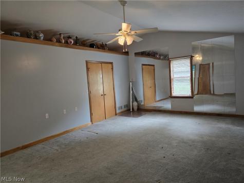 1472 Northeast Avenue Tallmadge OH 44278