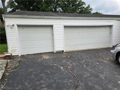 1472 Northeast Avenue Tallmadge OH 44278