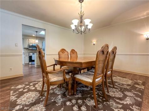 422 Bonnie Brae Avenue Niles OH 44446