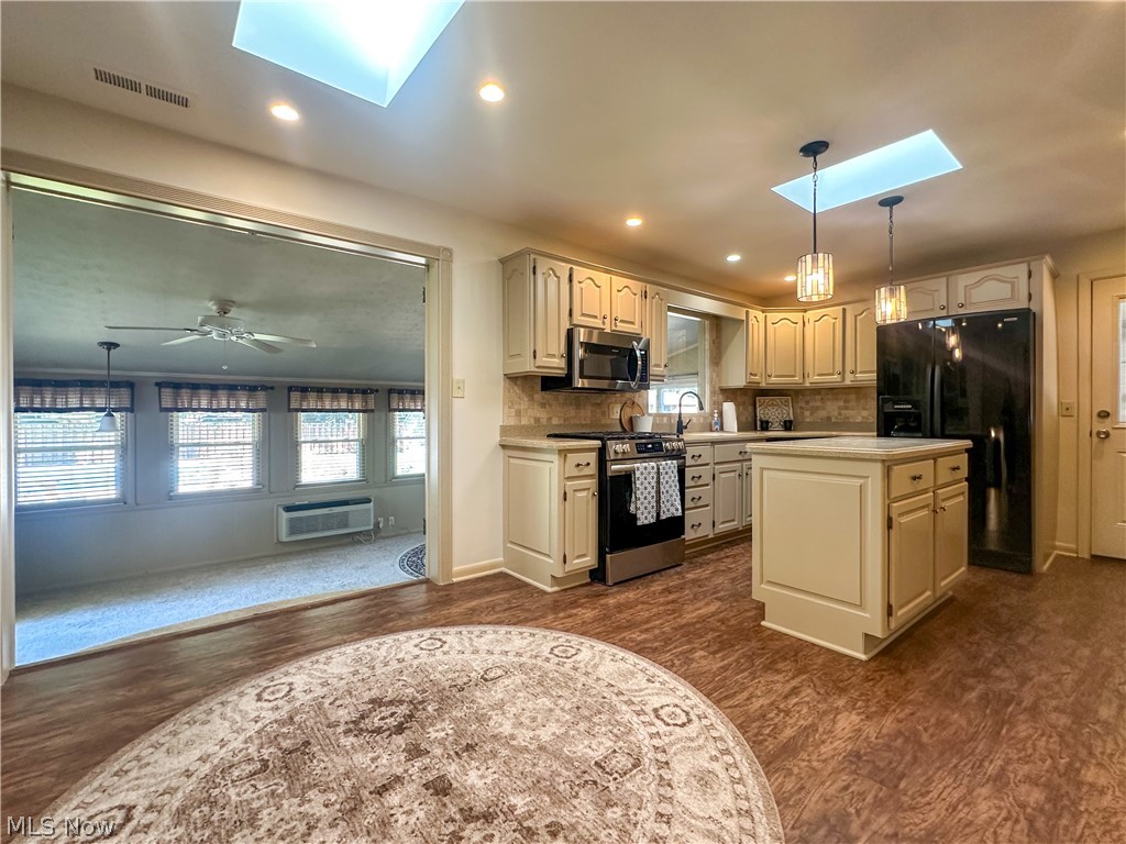 422 Bonnie Brae Avenue Niles OH 44446