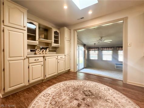 422 Bonnie Brae Avenue Niles OH 44446