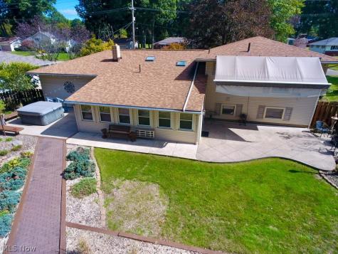 422 Bonnie Brae Avenue Niles OH 44446