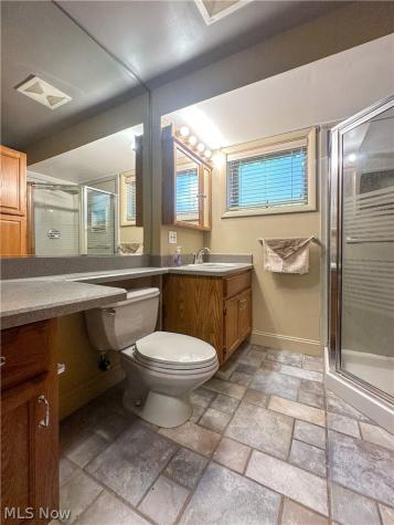 422 Bonnie Brae Avenue Niles OH 44446