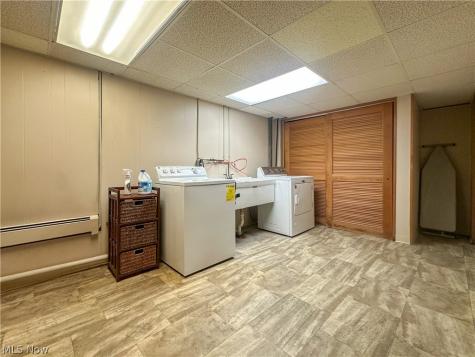 422 Bonnie Brae Avenue Niles OH 44446