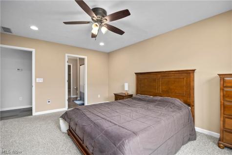 3822 Parkside Circle E Lorain OH 44053