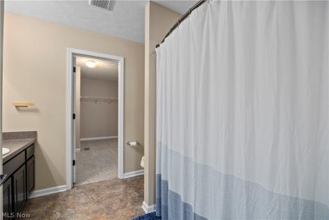 3822 Parkside Circle E Lorain OH 44053