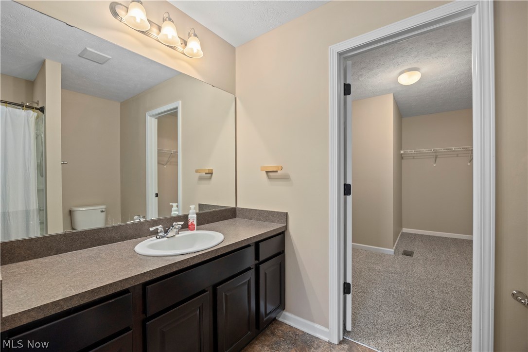 3822 Parkside Circle E Lorain OH 44053
