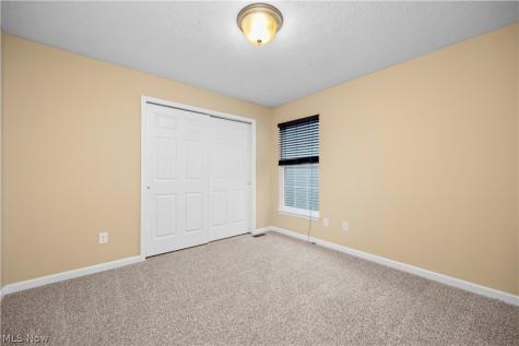 3822 Parkside Circle E Lorain OH 44053