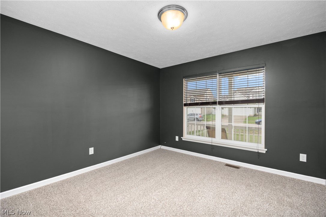 3822 Parkside Circle E Lorain OH 44053