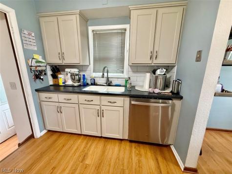16299 Pike Boulevard Brook Park OH 44142
