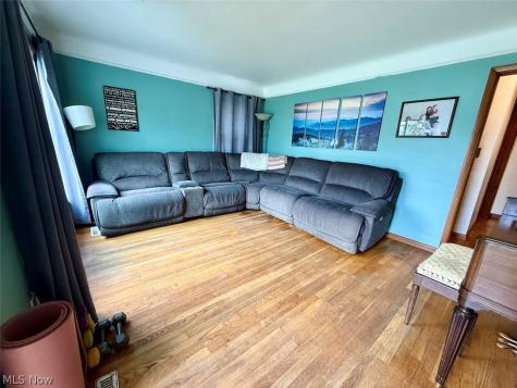 16299 Pike Boulevard Brook Park OH 44142