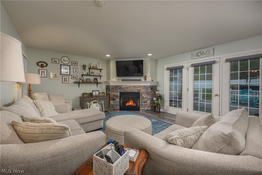 685 Willow Dale Street NW Bolivar OH 44612