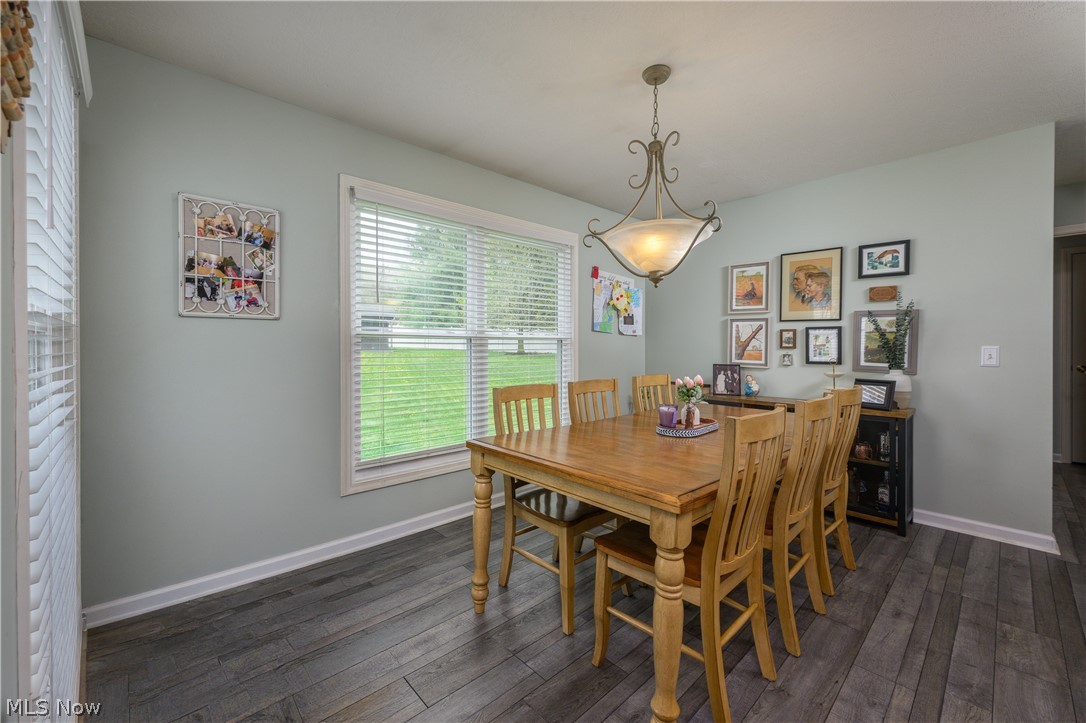 685 Willow Dale Street NW Bolivar OH 44612