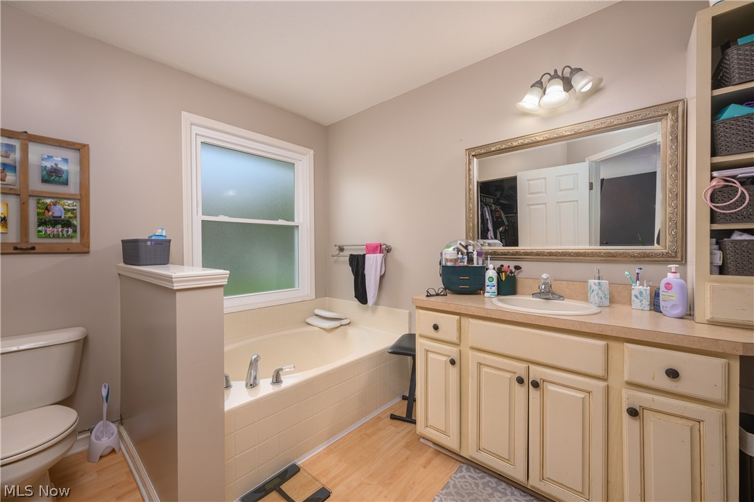 685 Willow Dale Street NW Bolivar OH 44612