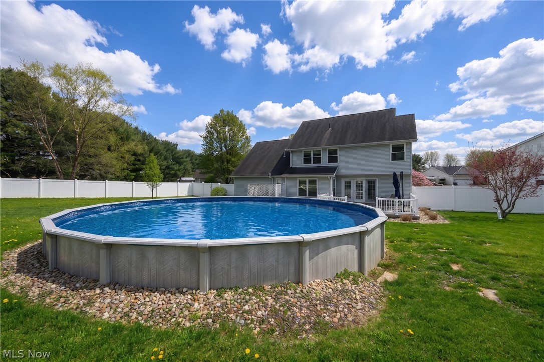685 Willow Dale Street NW Bolivar OH 44612