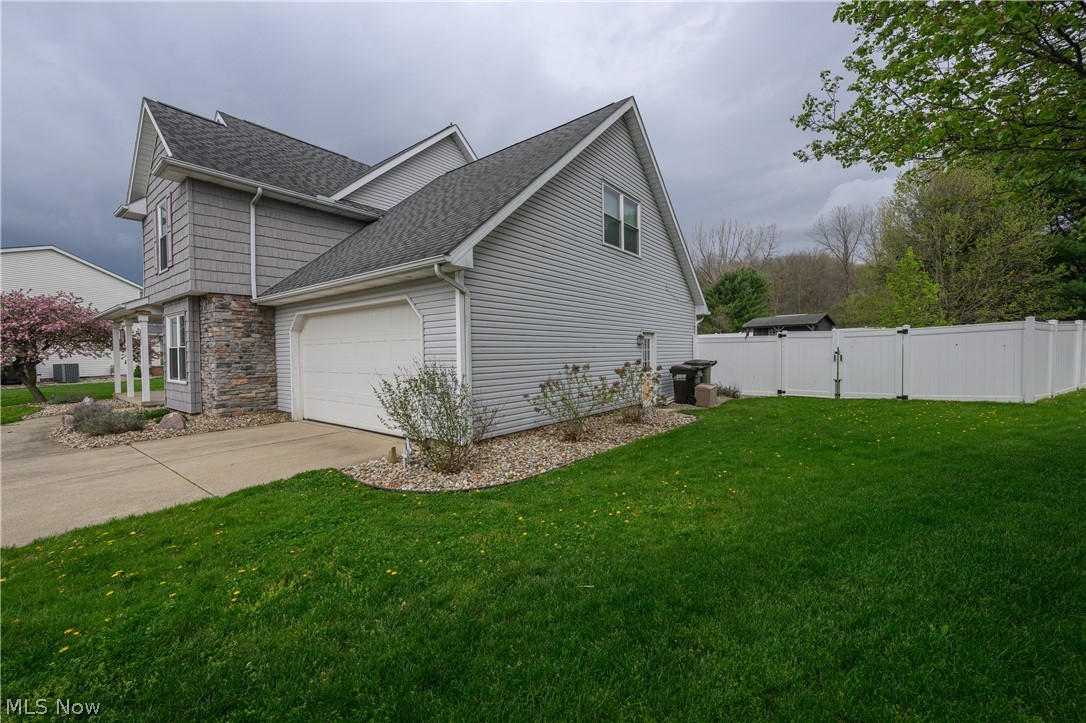 685 Willow Dale Street NW Bolivar OH 44612