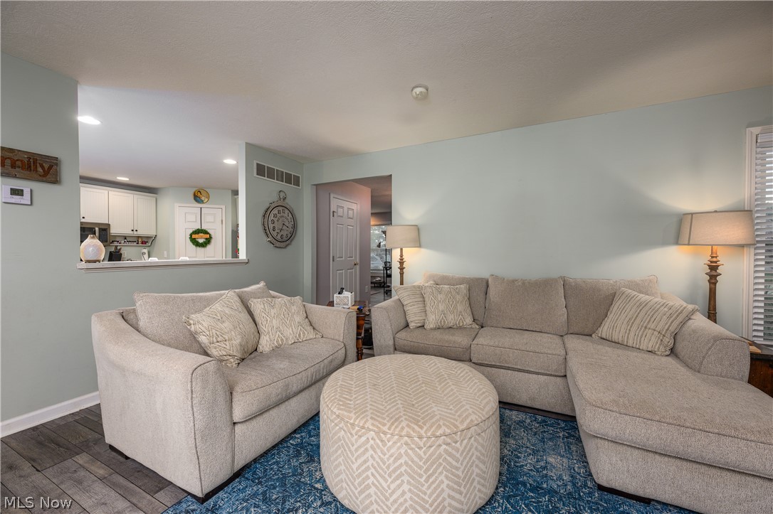 685 Willow Dale Street NW Bolivar OH 44612