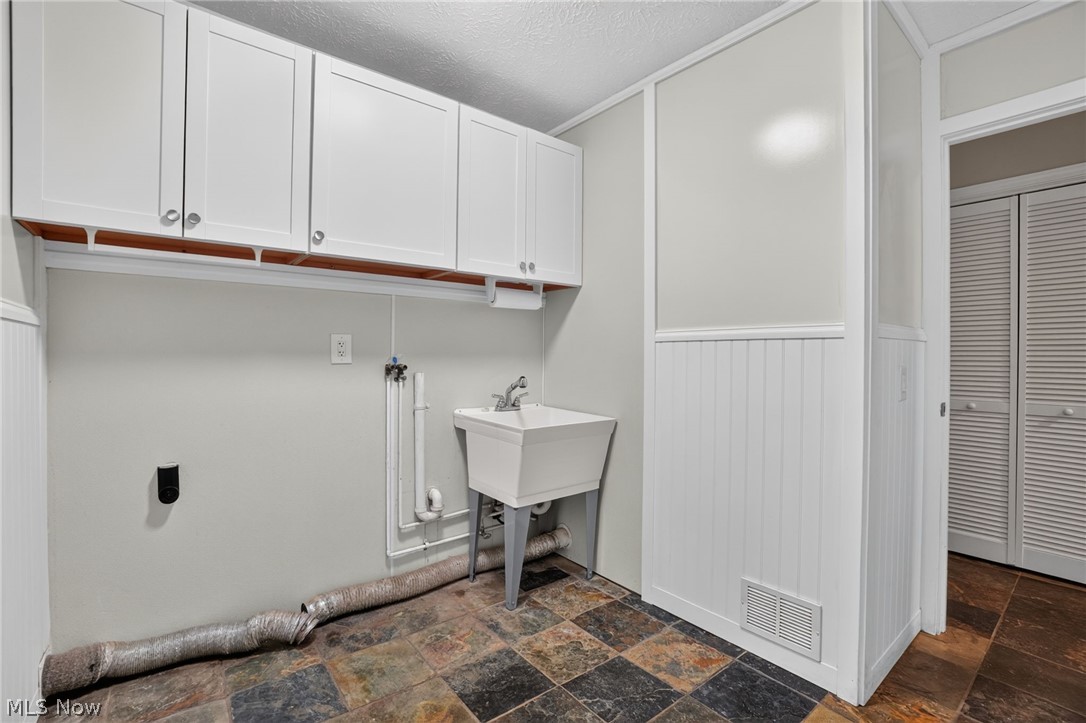 14627 Mill Hollow Lane Strongsville OH 44136