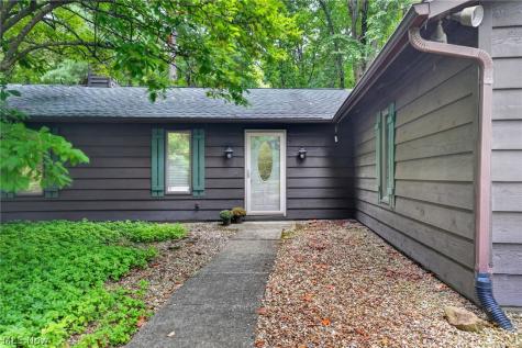 14627 Mill Hollow Lane Strongsville OH 44136