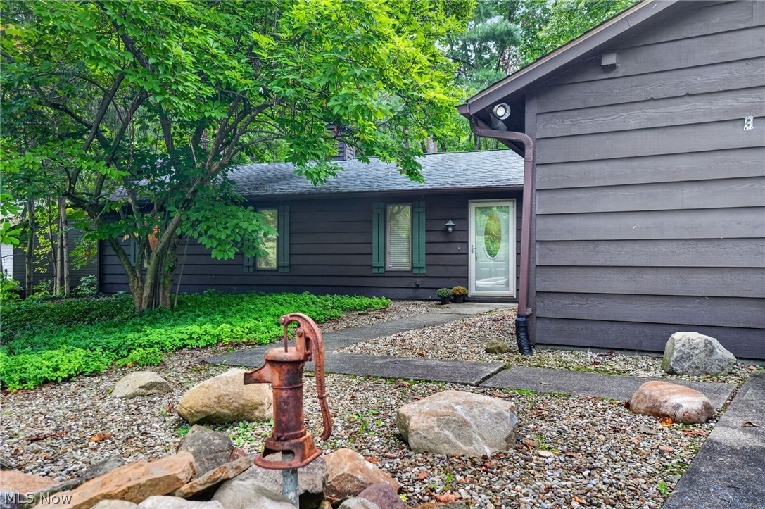 14627 Mill Hollow Lane Strongsville OH 44136