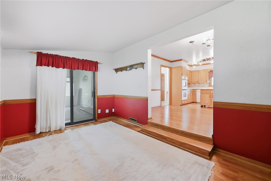 8564 Squires Lane NE Warren OH 44484