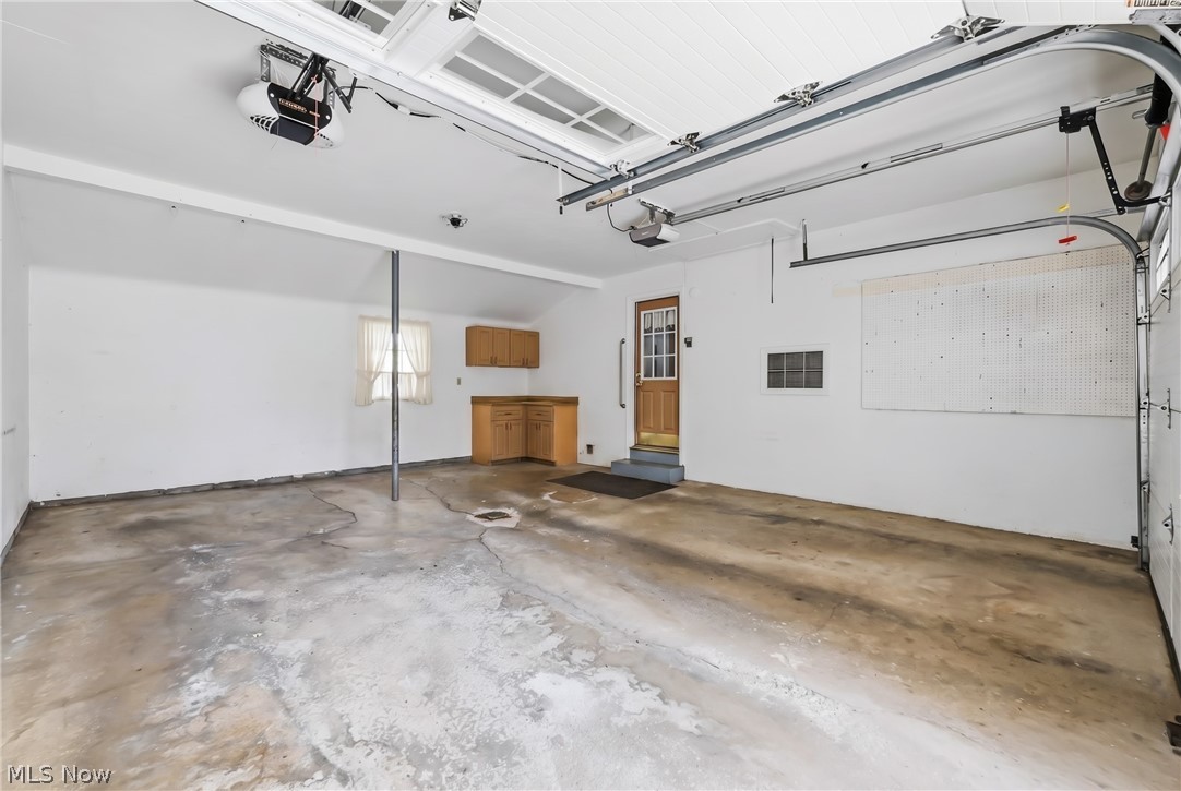 8564 Squires Lane NE Warren OH 44484
