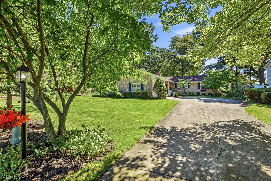 8564 Squires Lane NE Warren OH 44484