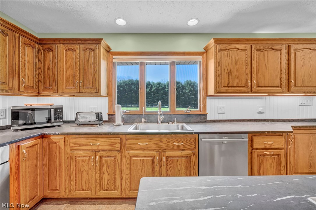 6569 Milhaven Avenue NW Canal Fulton OH 44614