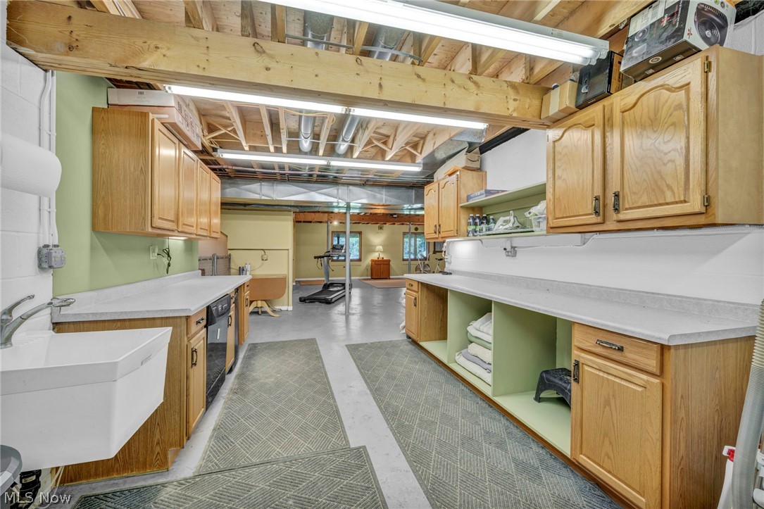 6569 Milhaven Avenue NW Canal Fulton OH 44614